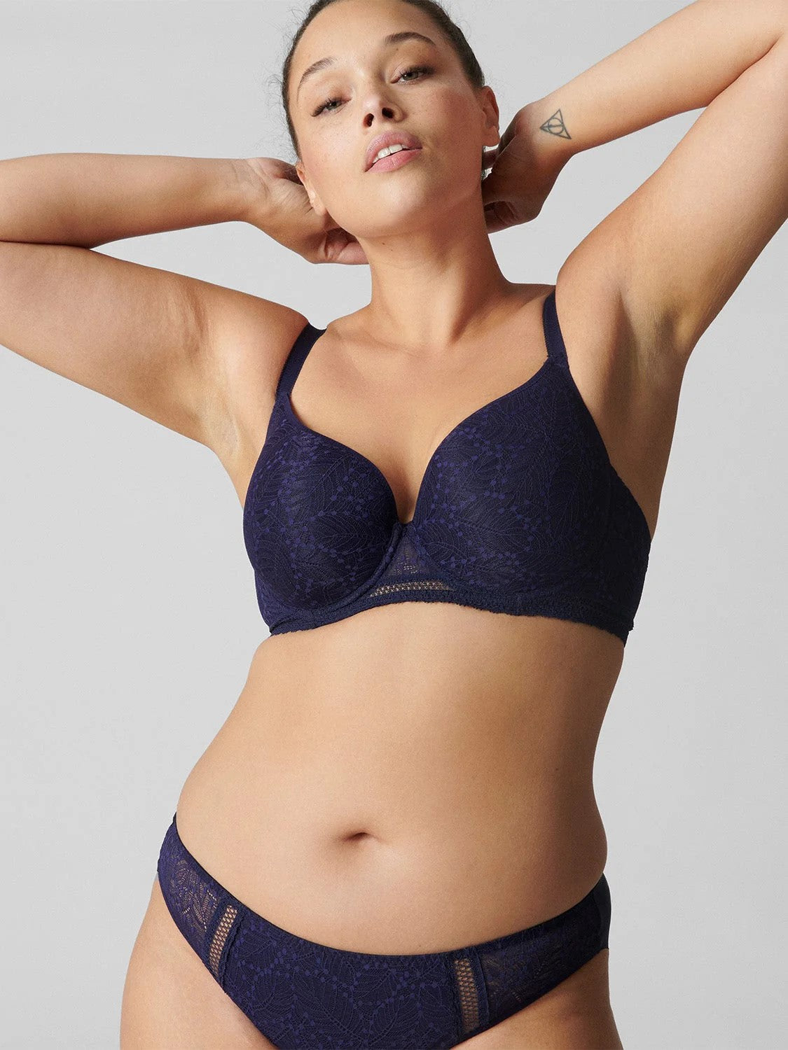 Simone Perele's Comete 3D spacer shaped bra