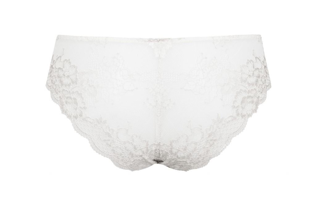 These SIéLEI brief from Italy feature a lightweight, stretchy floral patterned lace for a comfortable fit.