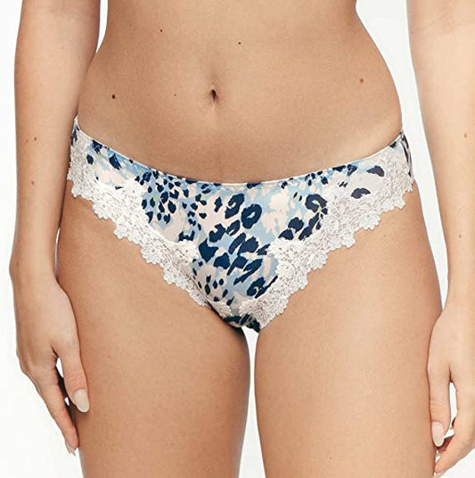 The Camo Lace Pleasing Brief wonderfully captures the essence of the Diane Von Fürstenberg work.