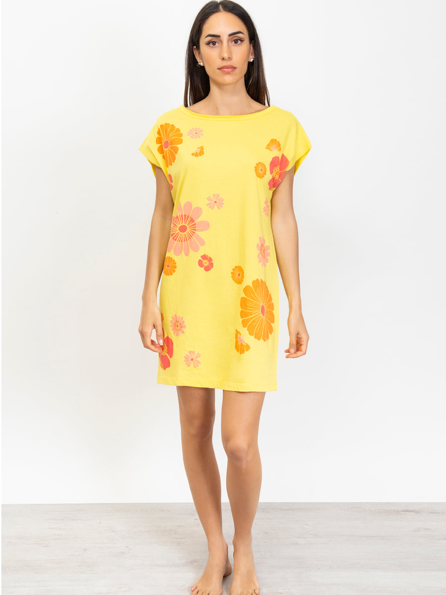 SIèLei's short dress is constructed with soft, breathable cotton to ensure a comfortable experience for the wearer.