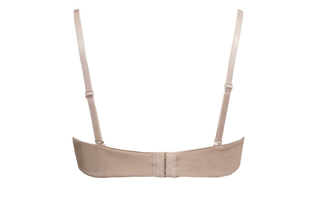 The Strapless Super Soft Bandeau Bra from the Fantastic line by SIéLEI of Italy is crafted from lightweight microfiber fabric.