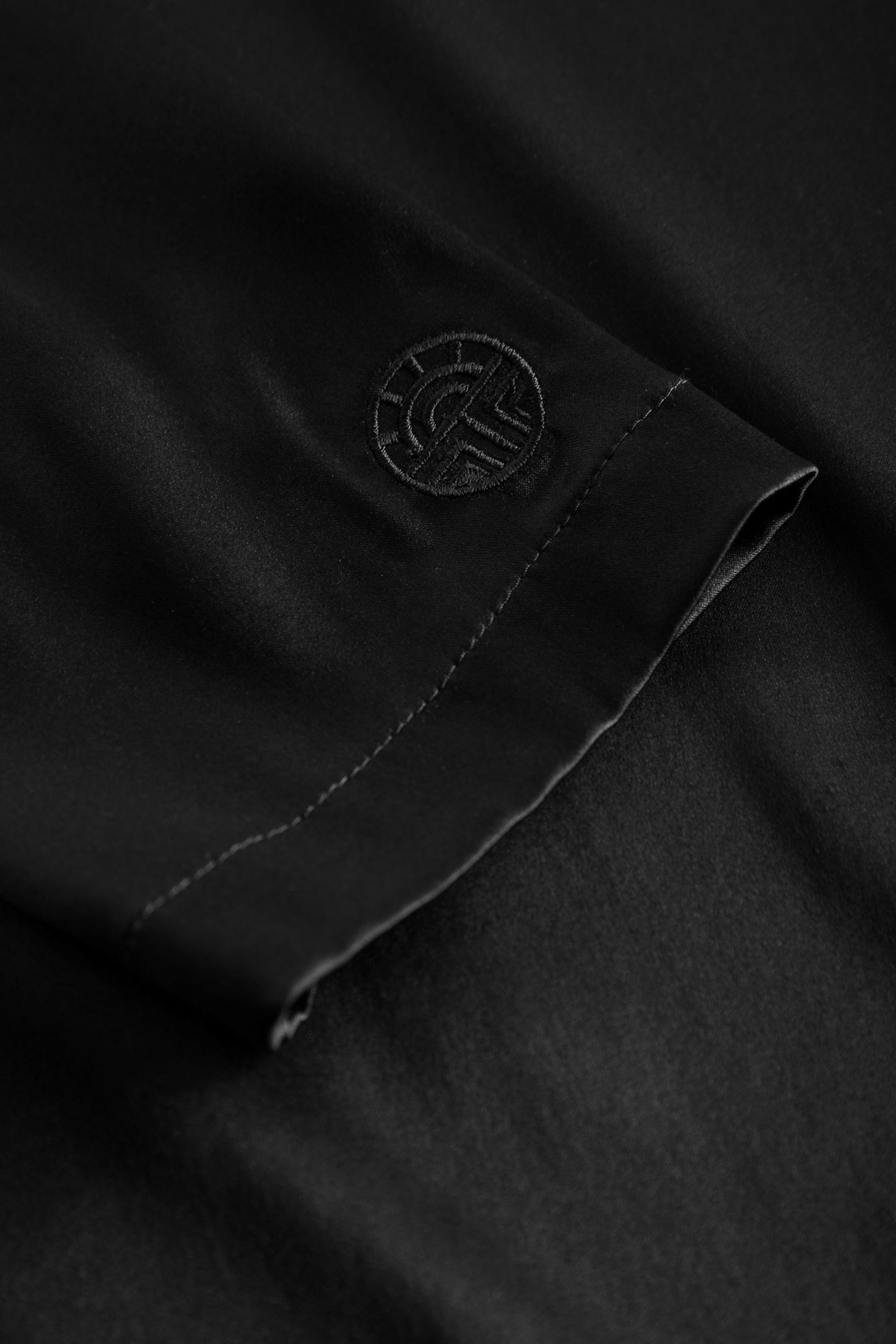 Luxurious two-piece pajamas set from the Organic Silk line by Féraud Paris at Di Moda Lingerie.