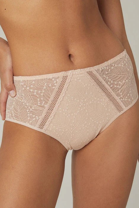 Front of the Comete Flat Lace Full Brief