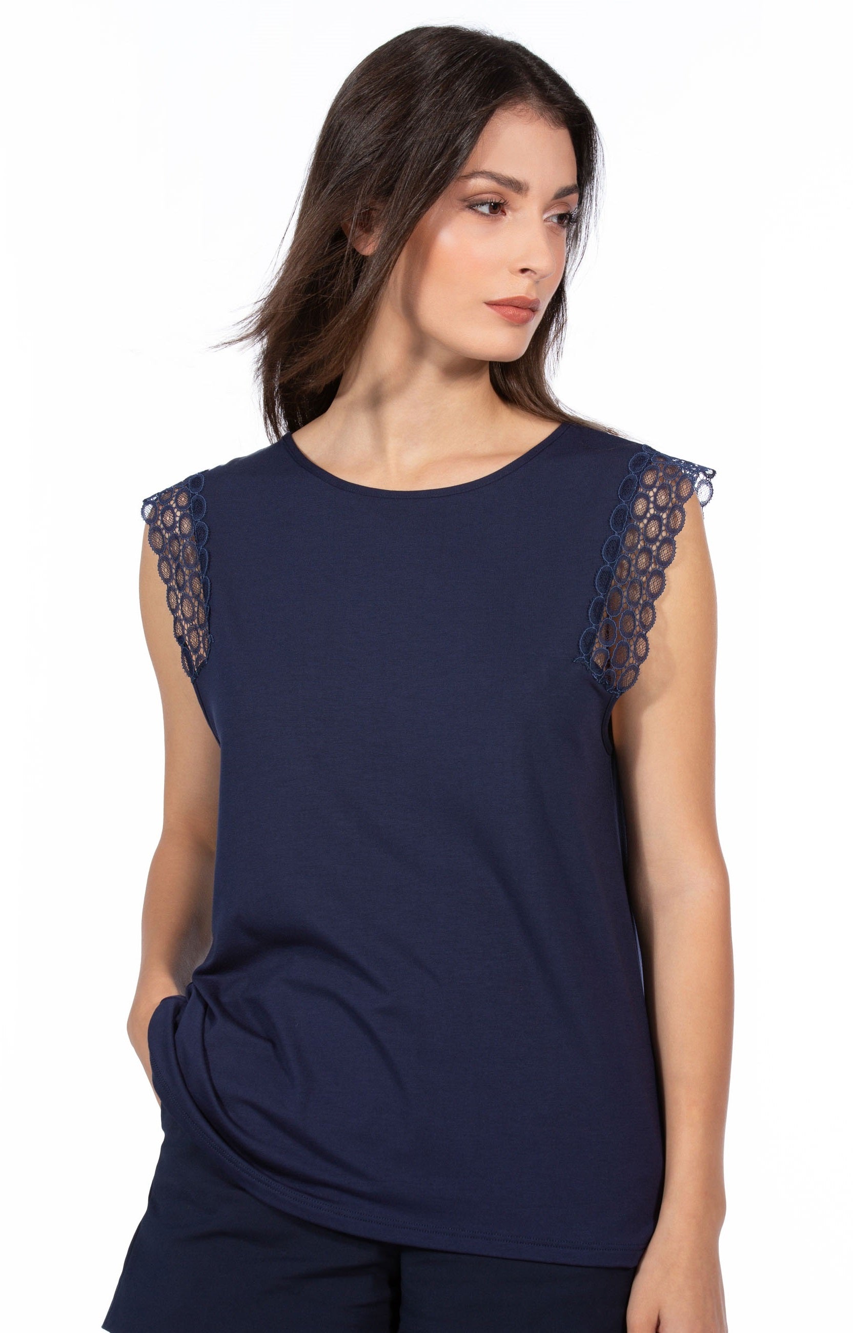 Comfy Sleeveless Versatile Top