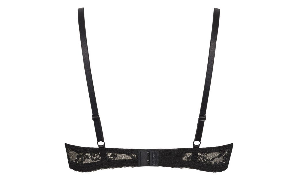 This bra from the Vanity line by SIeLEI italy offers supportive structure and comfortable design. Crafted with stretchy, floral lace with padded cup and an underwire support, this bra ensures a great.