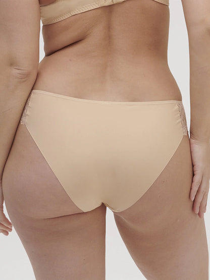 Escale Brief