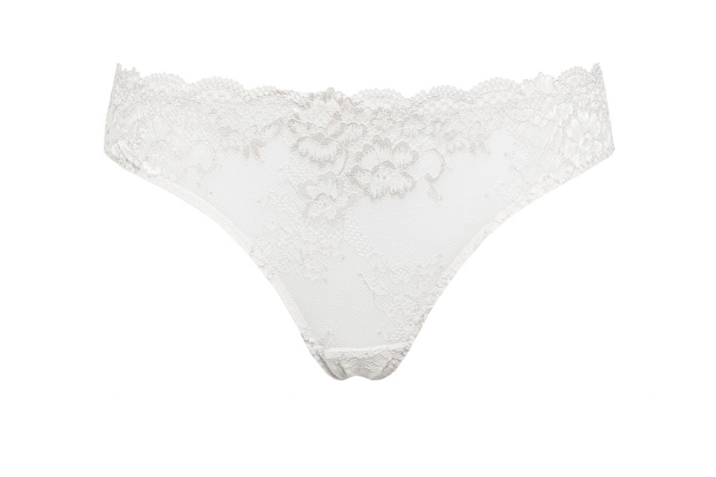 These SIéLEI brief from Italy feature a lightweight, stretchy floral patterned lace for a comfortable fit. 