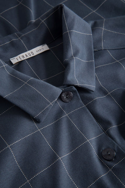 Féraud Paris' High Class line presents a sophisticated 100% interlock cotton long nightshirt.