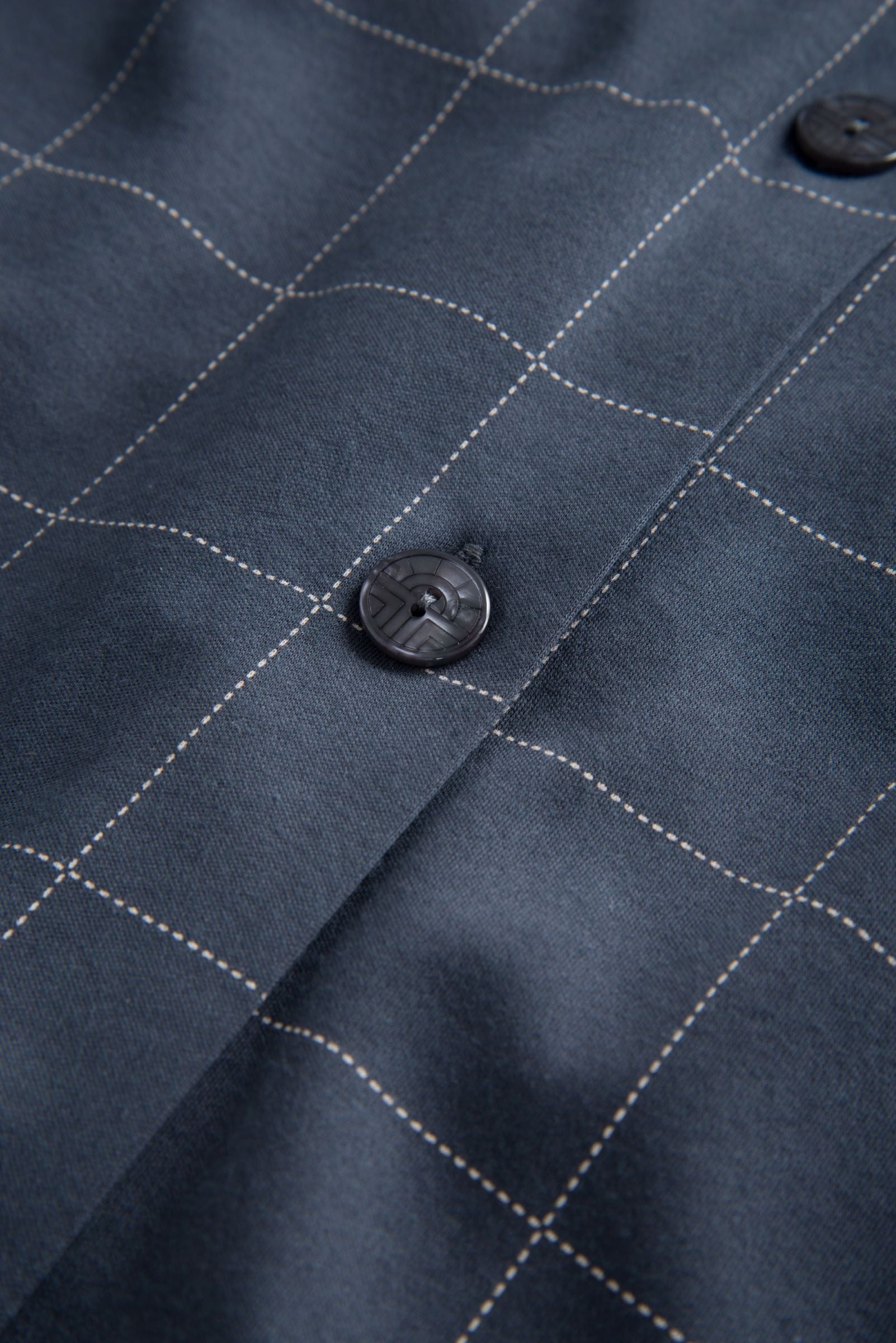 Féraud Paris' High Class line presents a sophisticated 100% interlock cotton long nightshirt.