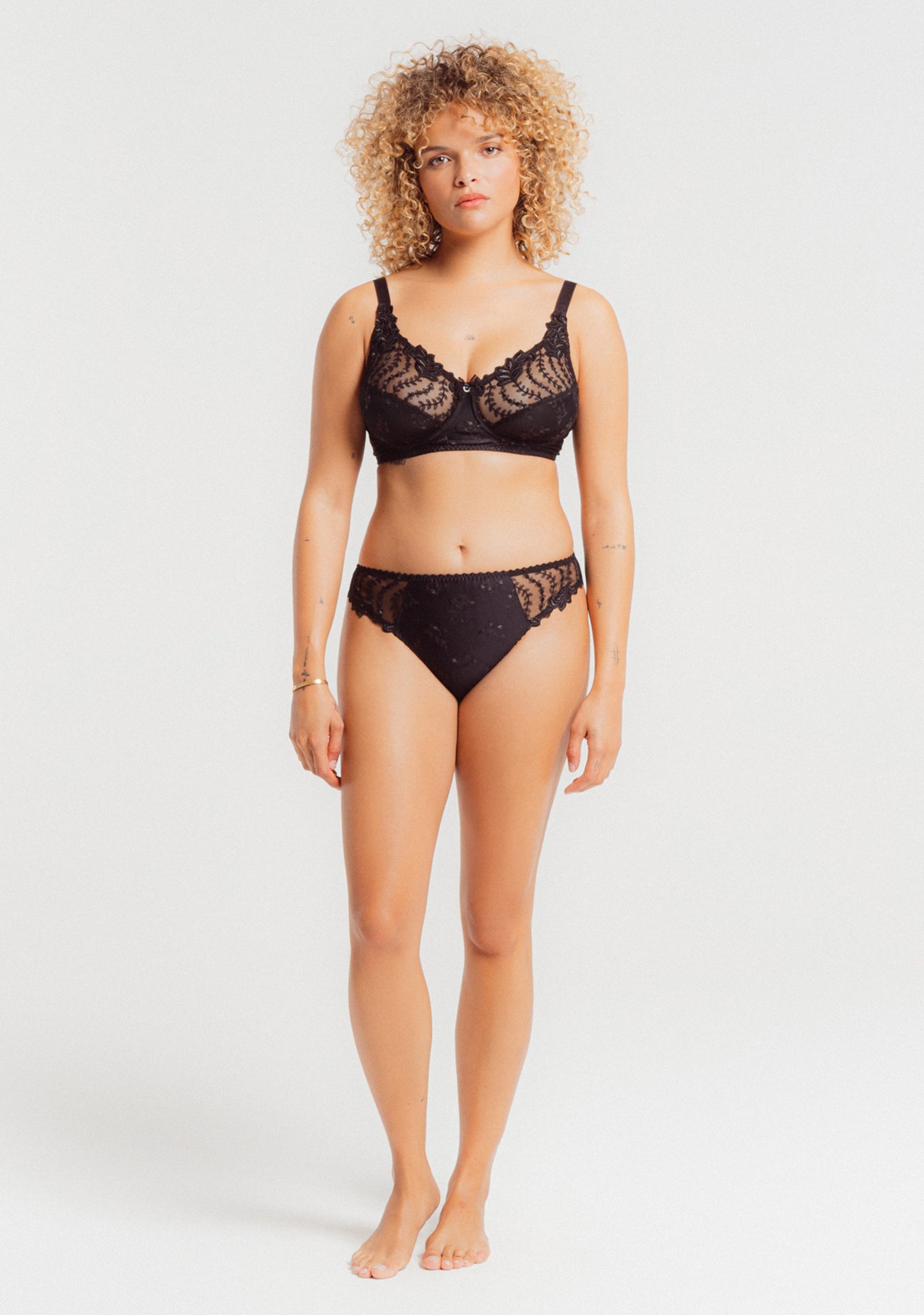 Louisa Bracq Lys Royal Leafy Garlands Brief