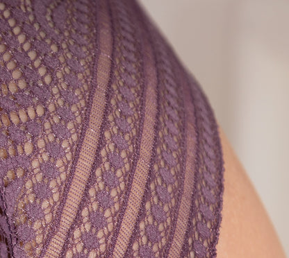 Experience luxury, comfort and style with this elegant Soft Cup Wireless Emotion Négligée by Leilieve.