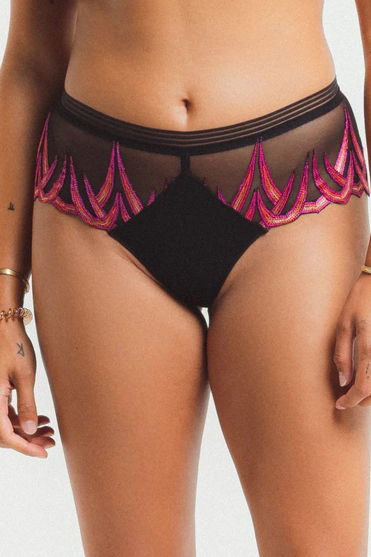 Front of the Virtual Sunset Wireless Bralette Shorty.