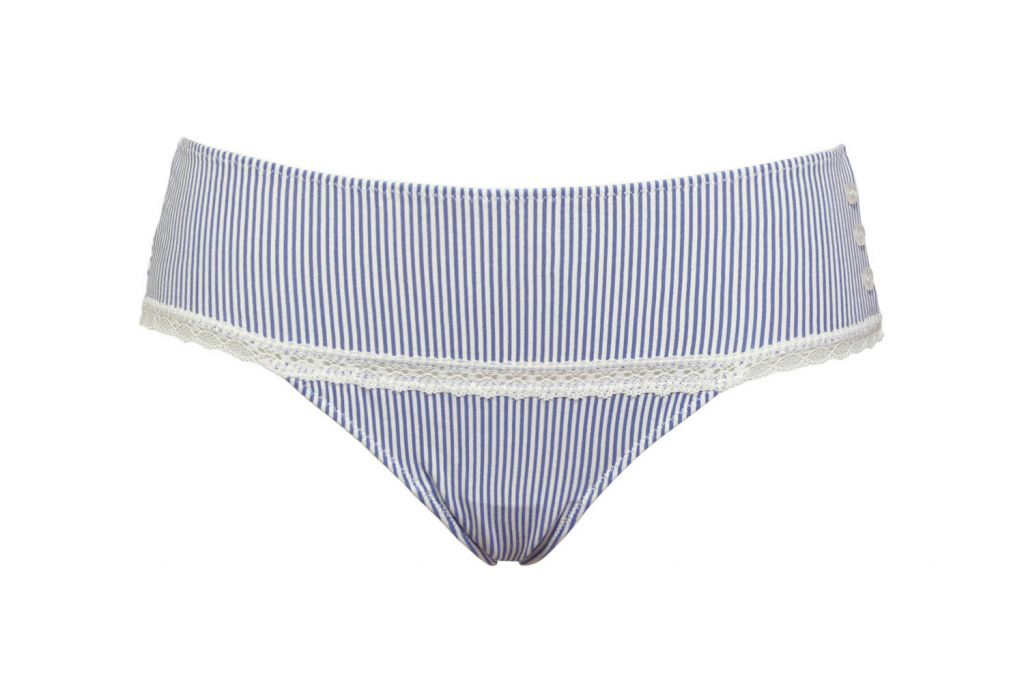 This cotton full-brief from SIéLEI of Italy offers gentle, breathable comfort with its stretchy fabri