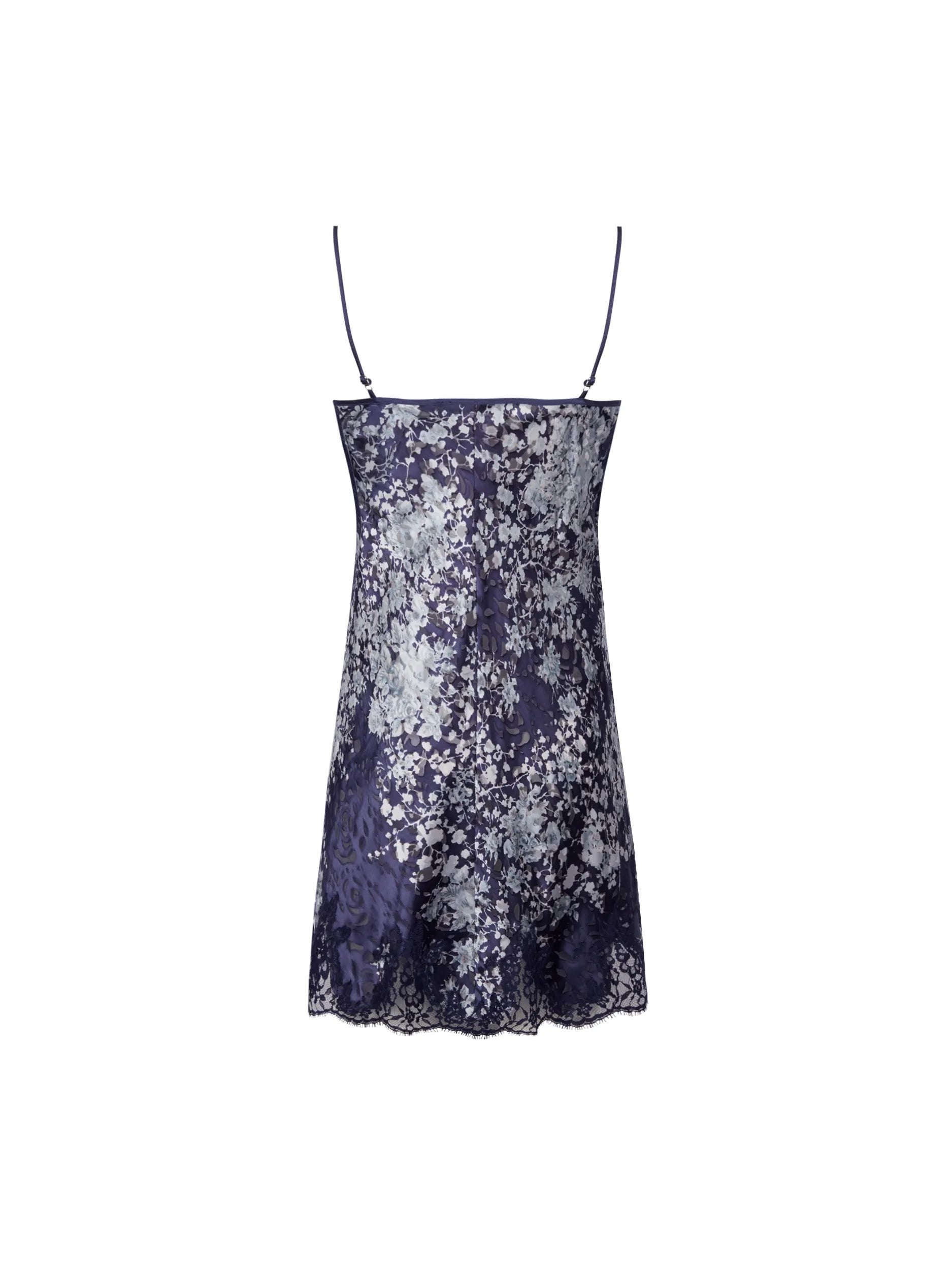 Picture without background of a luxurious chemise from Deesse En Glam line by Lise Charmel in marine colour. 