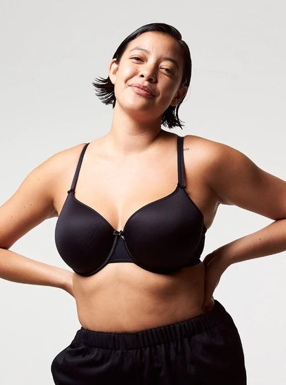 Chantelle Basic Invisible t-shirt bra at Di Moda Lingerie Toronto.