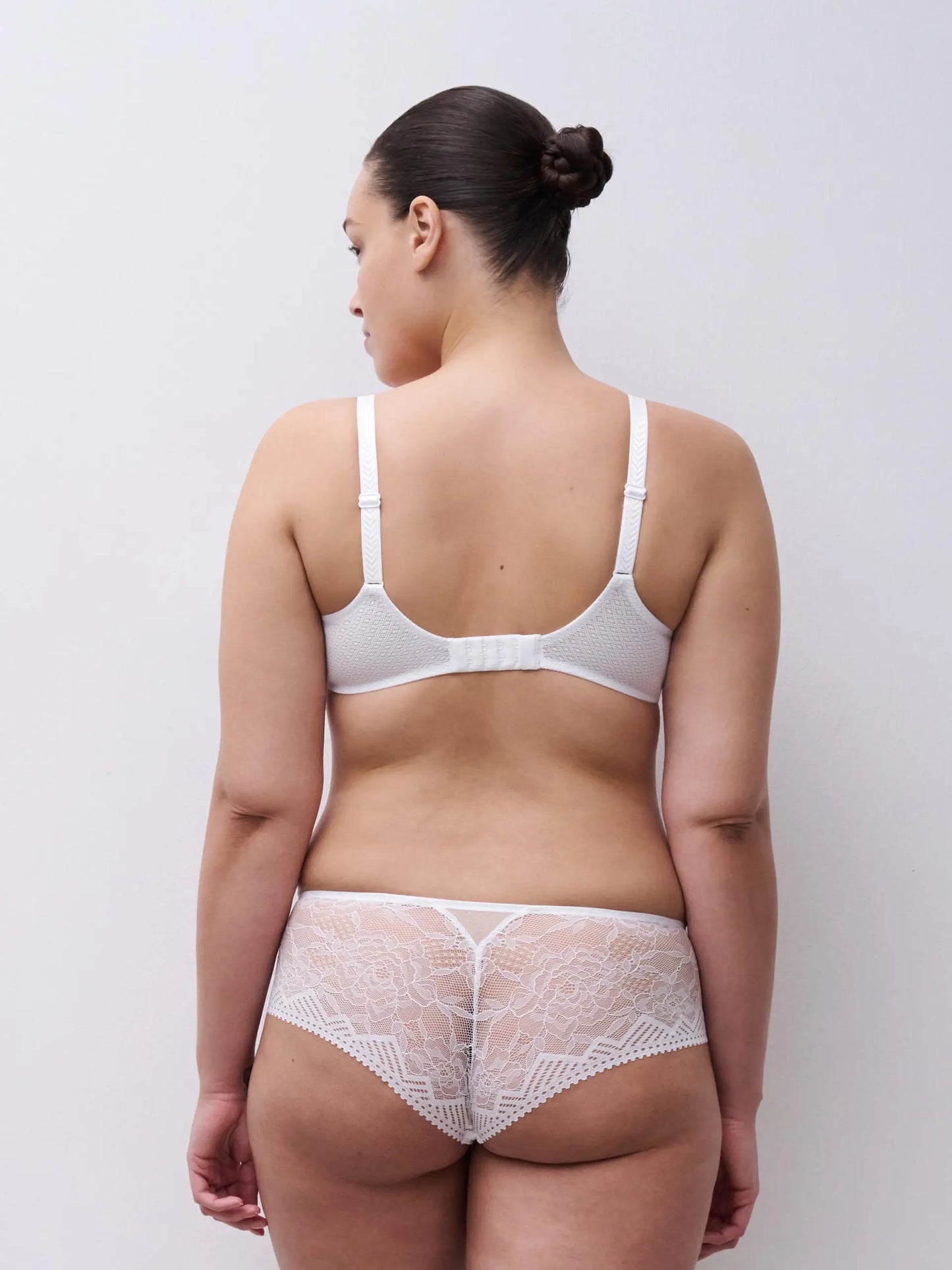 ORIGINS Lace Shorty