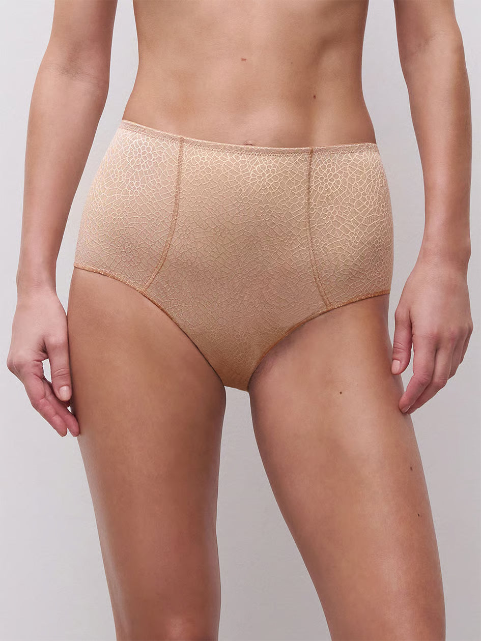 C MAGNIFIQUE Smoothing Full Brief