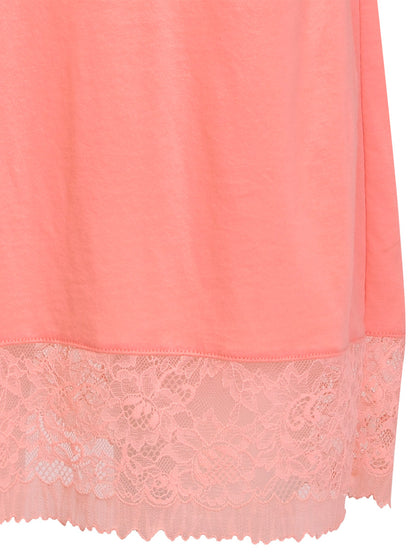 Verdissima's short-sleeved nightgown features a macro-flower motif lace insert for a modern, yet refined design. 