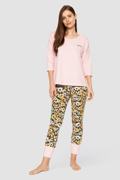 Front with top Be Happy Cotton Floral Capri Pants