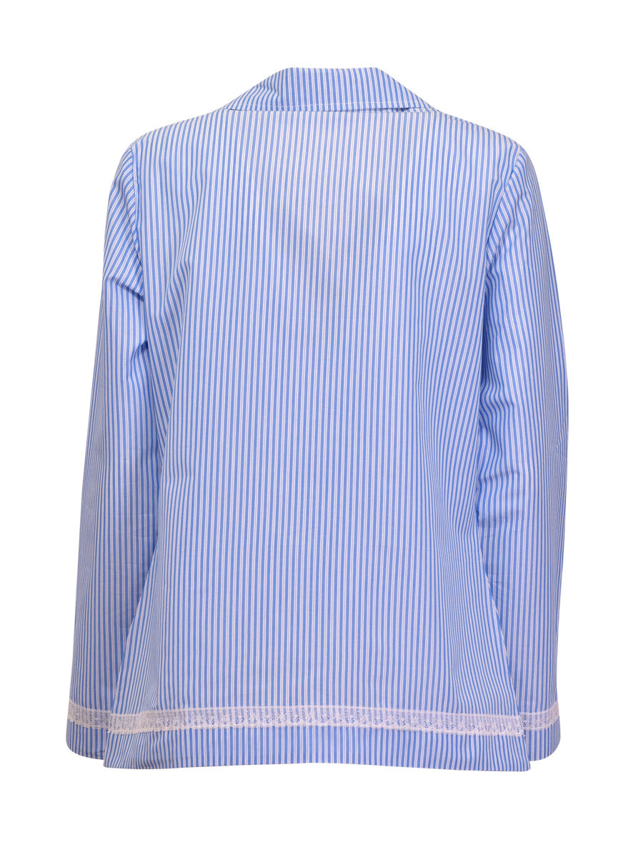 This Verdissima pajama set features a combination of male and female styling, with a button-up shirt top and long pants.