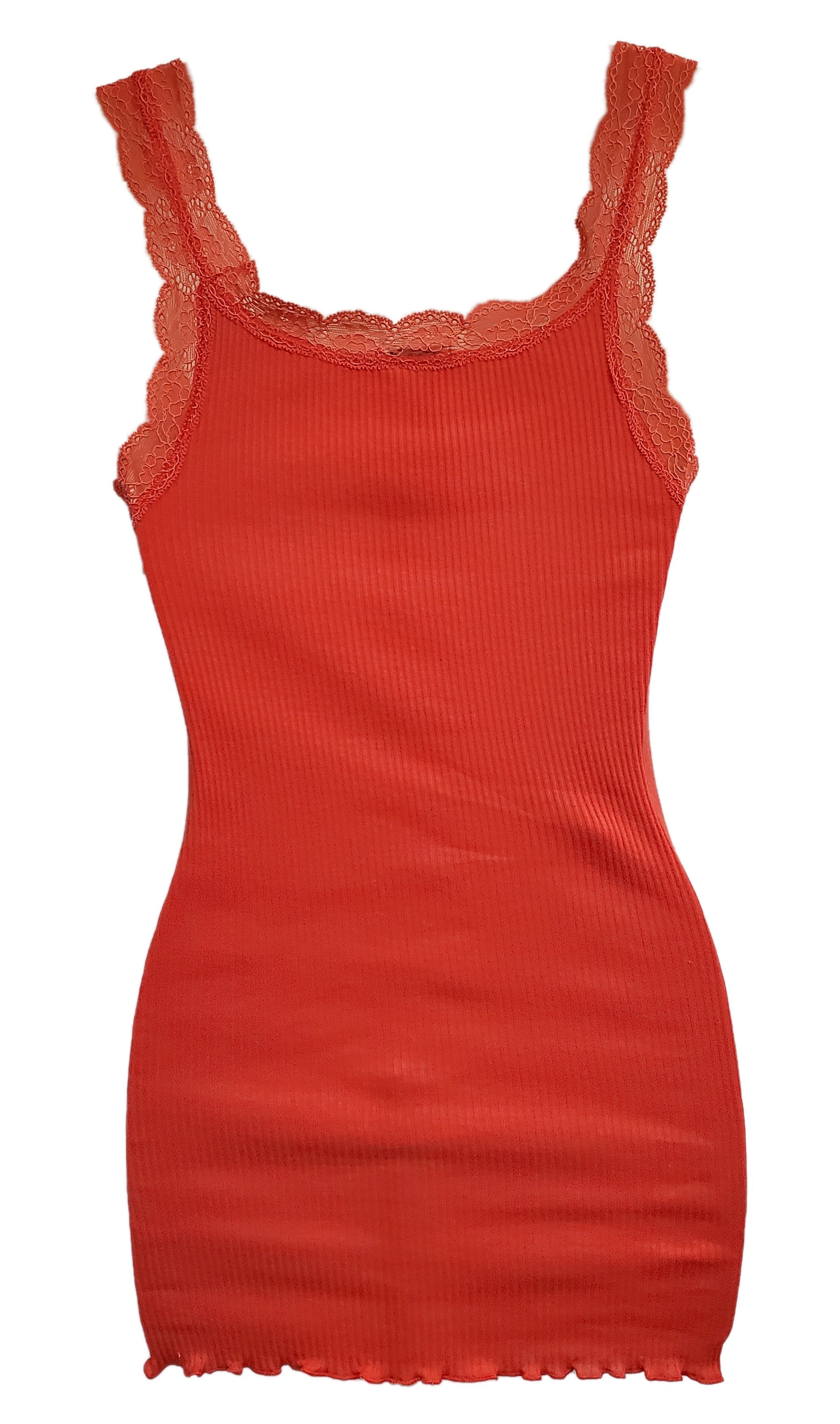 The Makò Cotton line by Emmebivi from Italy features this lightweight top, composed of a premium extra-long staple cotton variety of Egyptian origin.