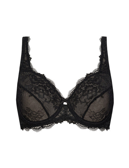 The Wonder Lace line of SIéLEI from Italy features an unpadded soft cup, lace bra.