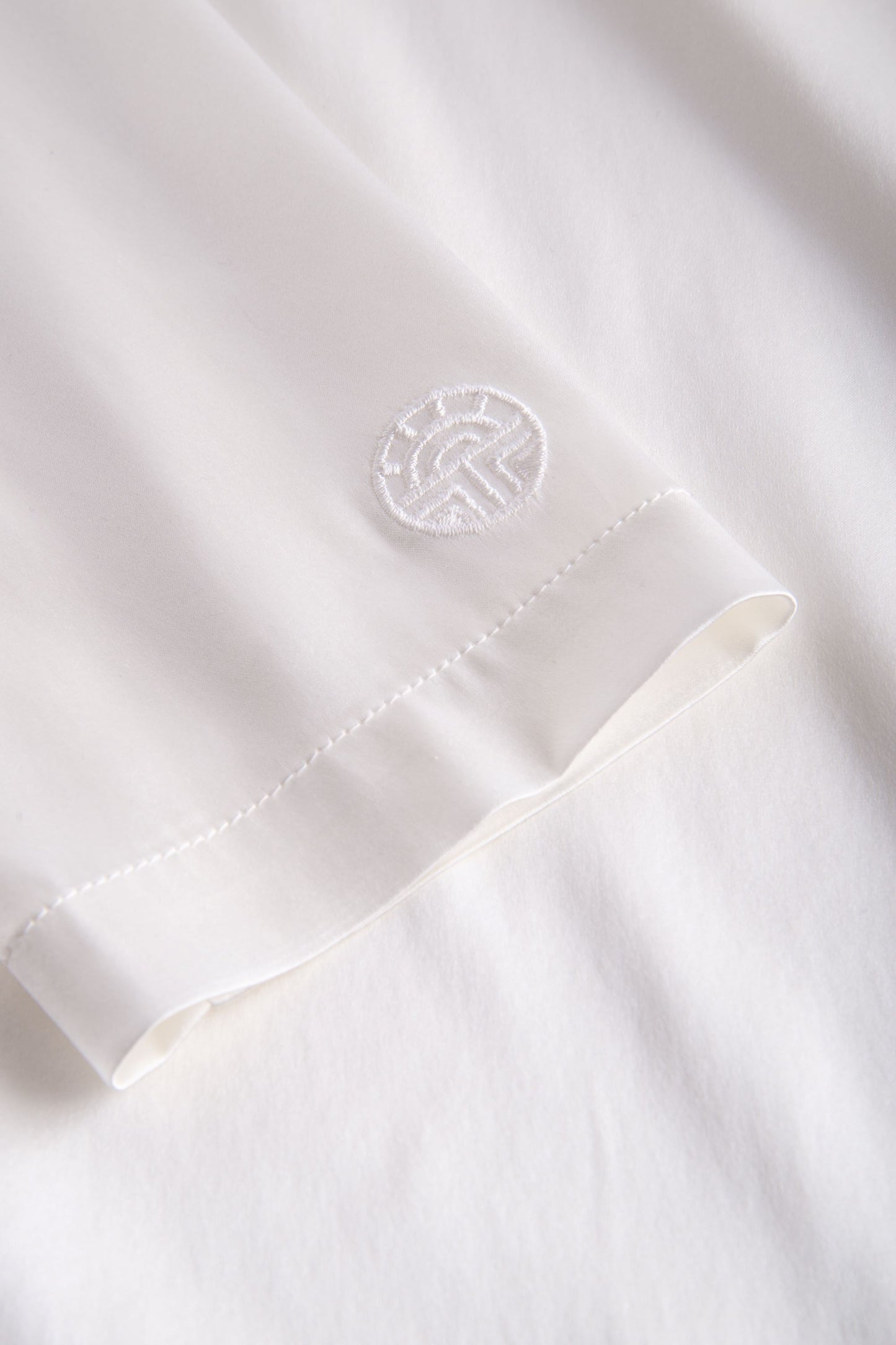 Luxurious two-piece pajamas set from the Organic Silk line by Féraud Paris at Di Moda Lingerie.