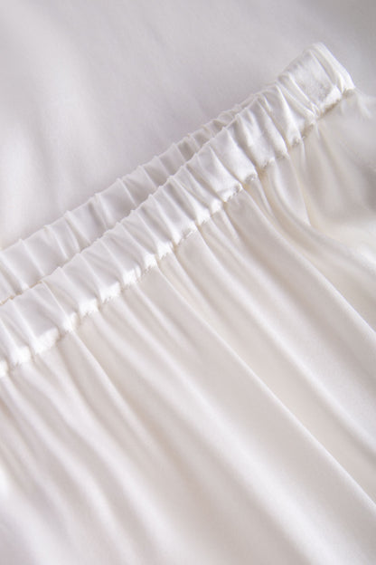 Luxurious two-piece pajamas set from the Organic Silk line by Féraud Paris at Di Moda Lingerie.