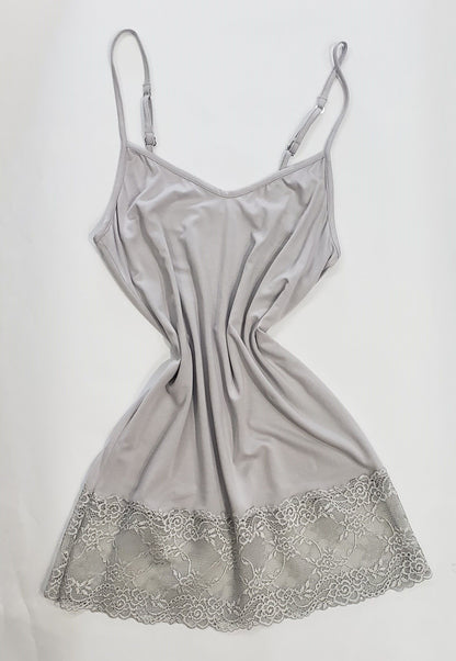 uper-soft babydoll from the Basic line by Andra from Italy.