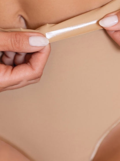 Elegant, shaping and high-waisted thong from the Sculpt line by Leilieve from Italy. 