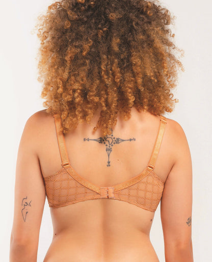 The full cup bra from the Paco line by Louisa Bracq Paris at Di Moda Lingerie Toronto.